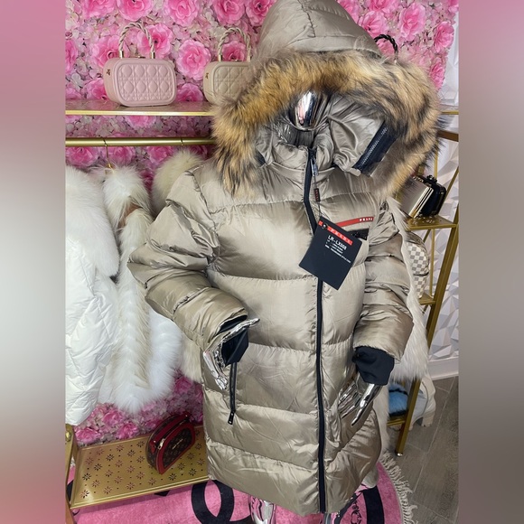Prada Silver Puffer Coat with Fur Hood - Picture 4 of 4